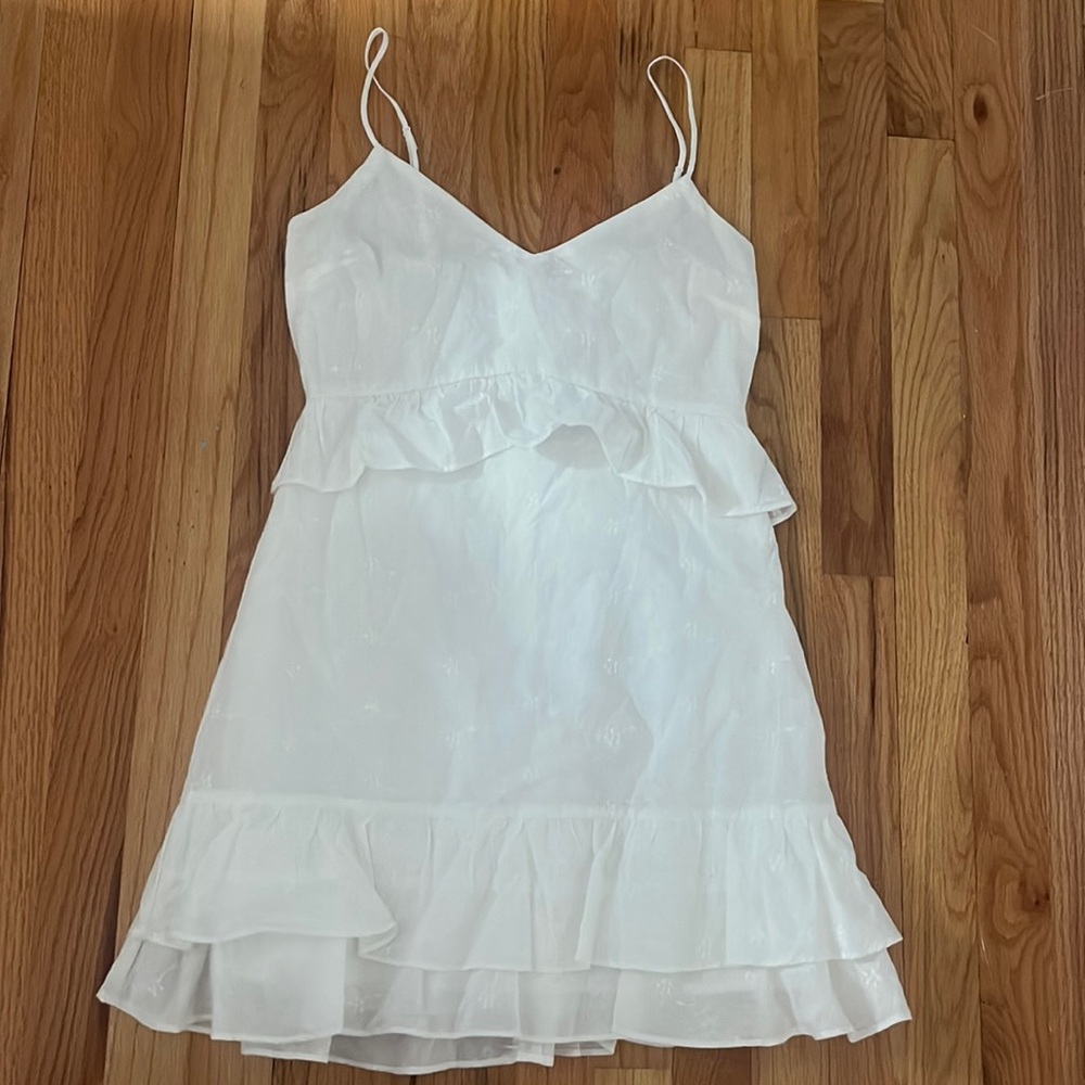 Mini white ruffled dress